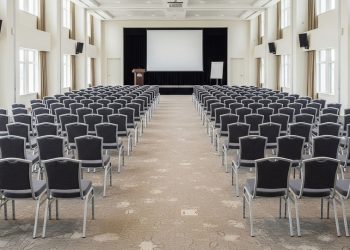 ホテルのセミナールーム